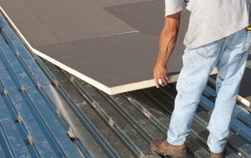 benefits of insulating Nedging flat roofing