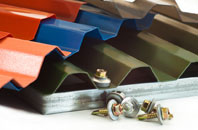 Nedging plastic roofing
