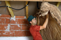 Nedging tapered roof insulation